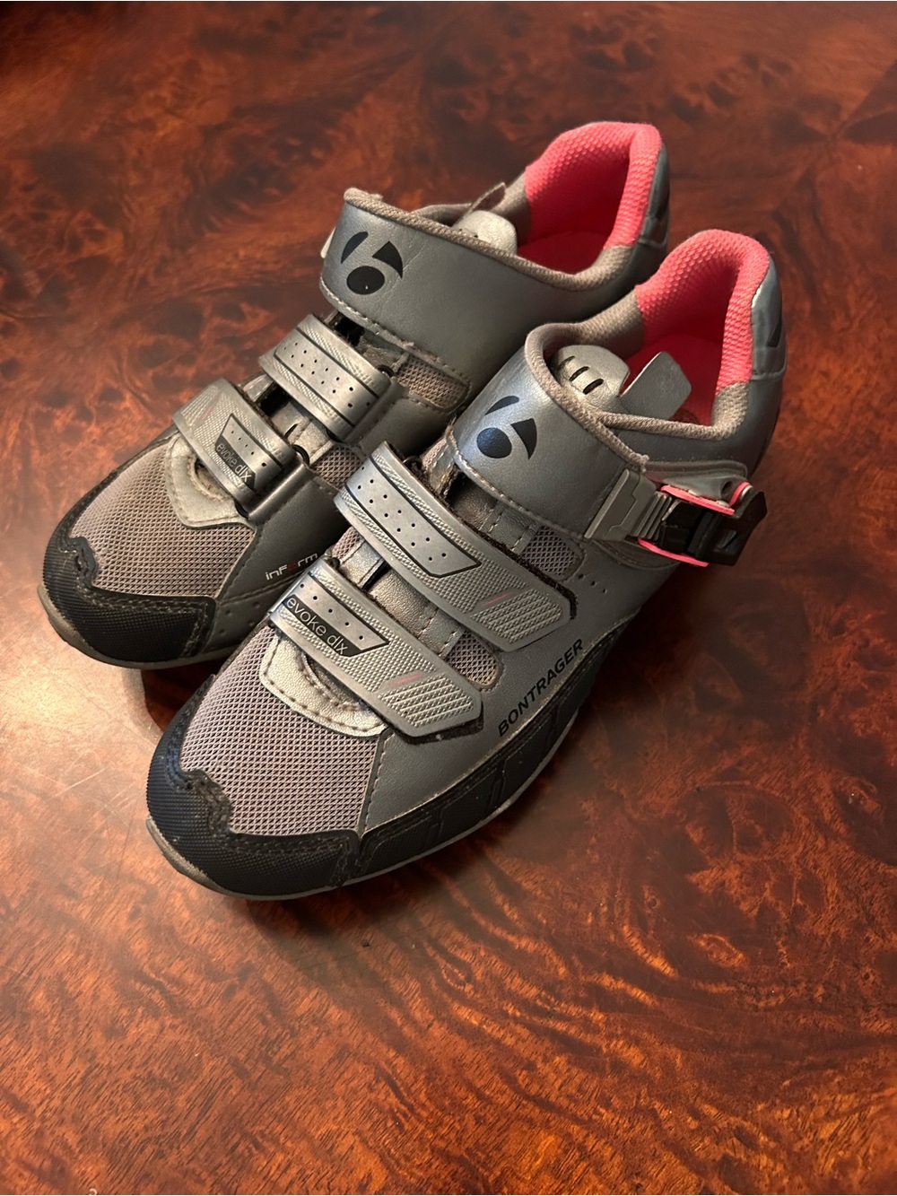Bontrager Evoke Dix Road Cycling Shoes Womens 7.5 Bicycling Shoe‎ Gray/pink